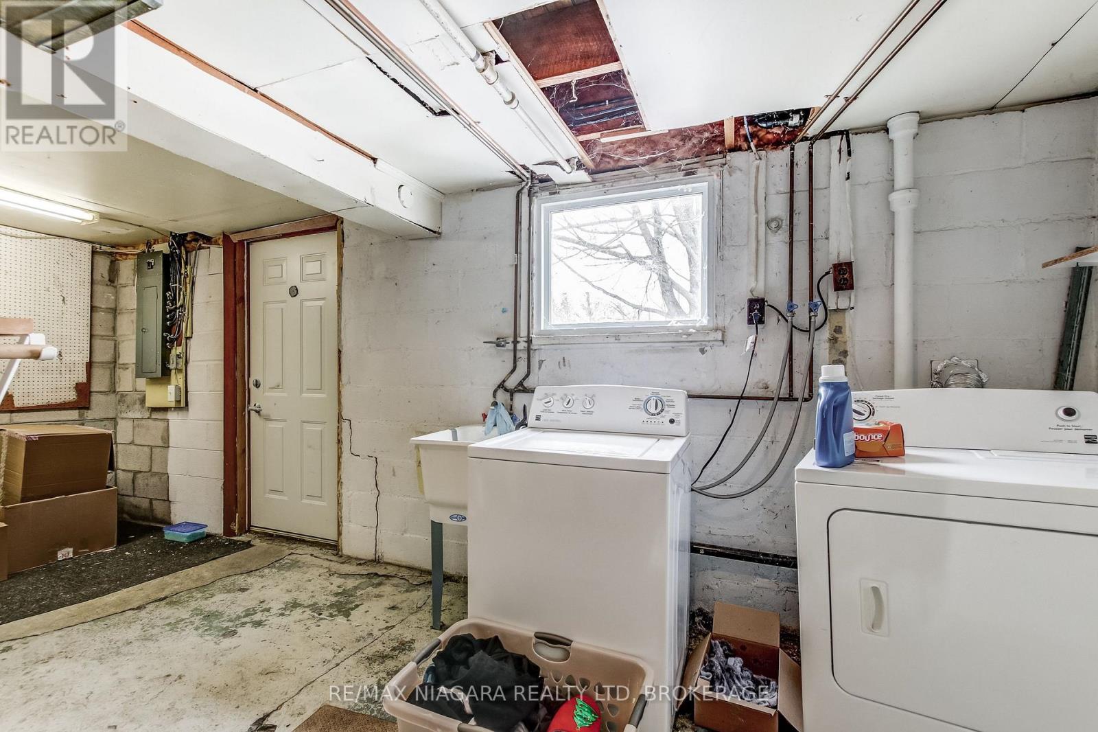 8 Catharine Street Property Photo 17