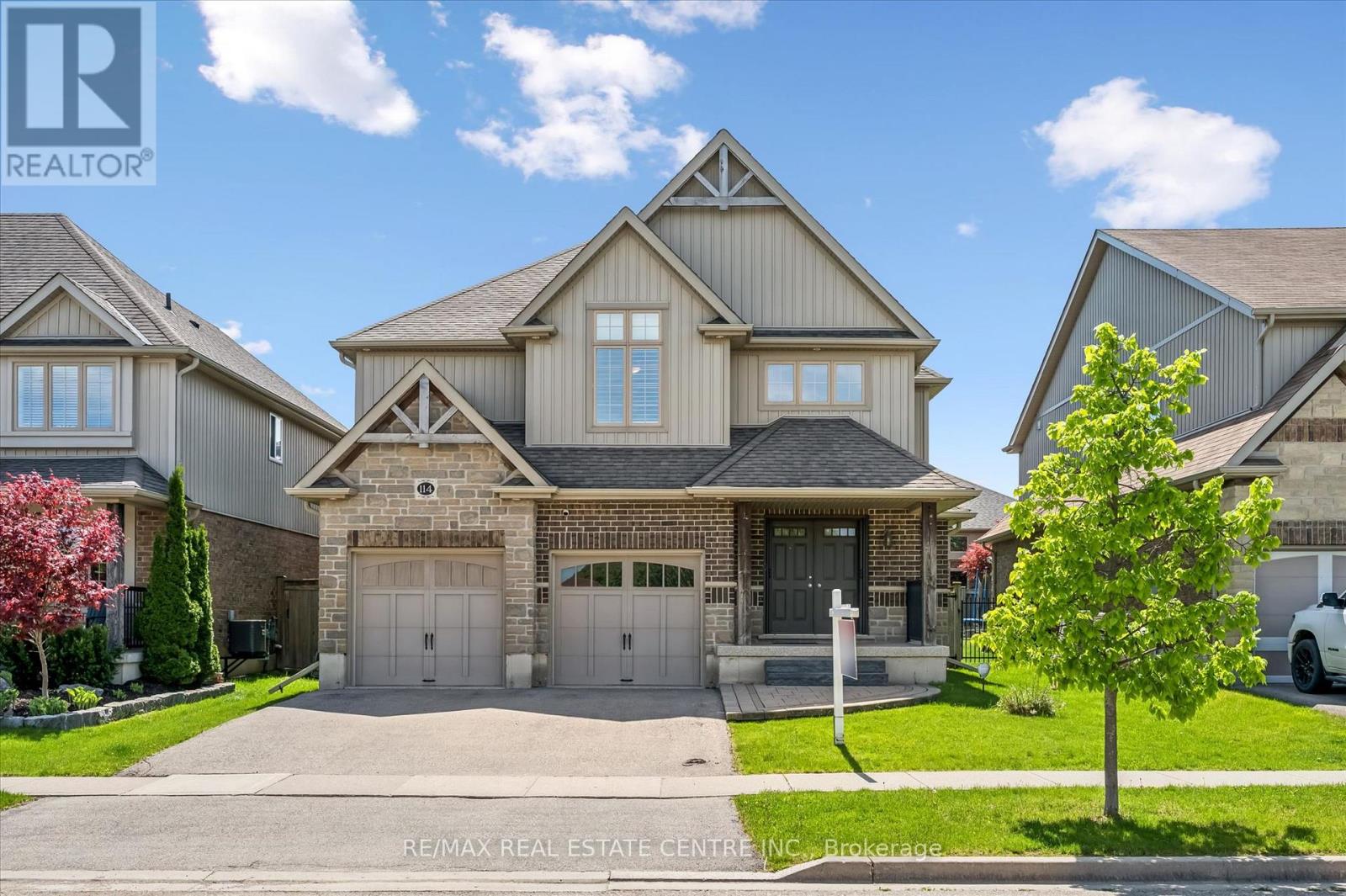 114 Isaac Shantz Drive Photo de la propriété 1