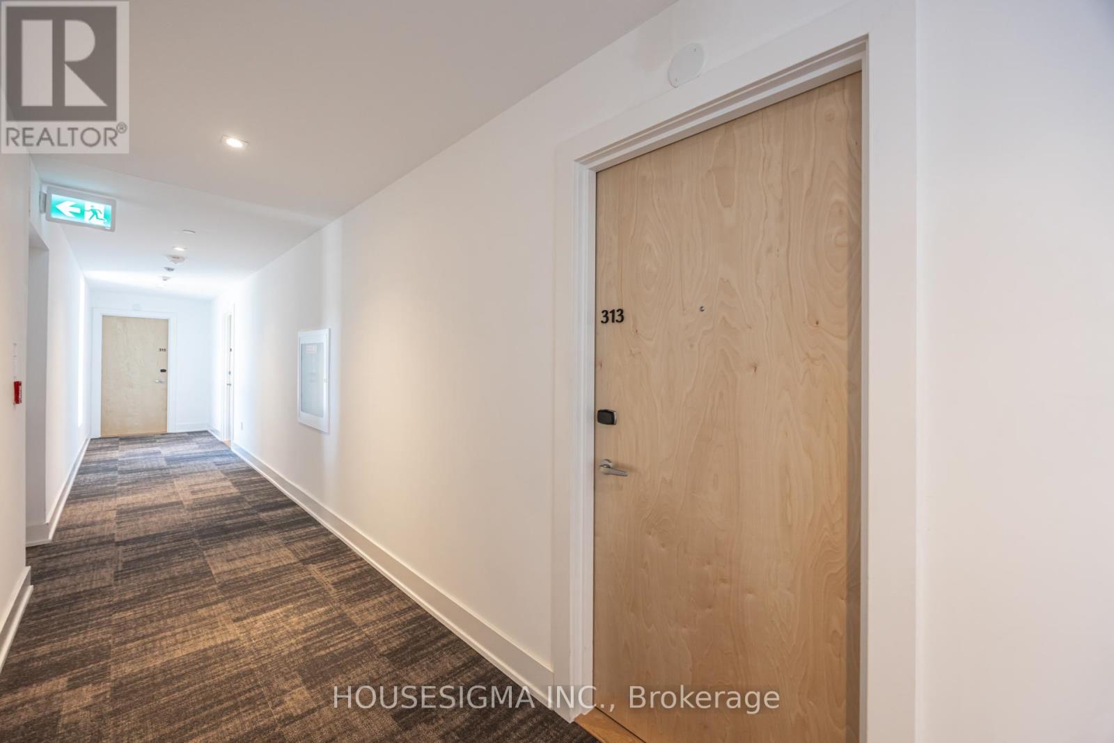 313 - 120 Carrick Trail Property Photo 5