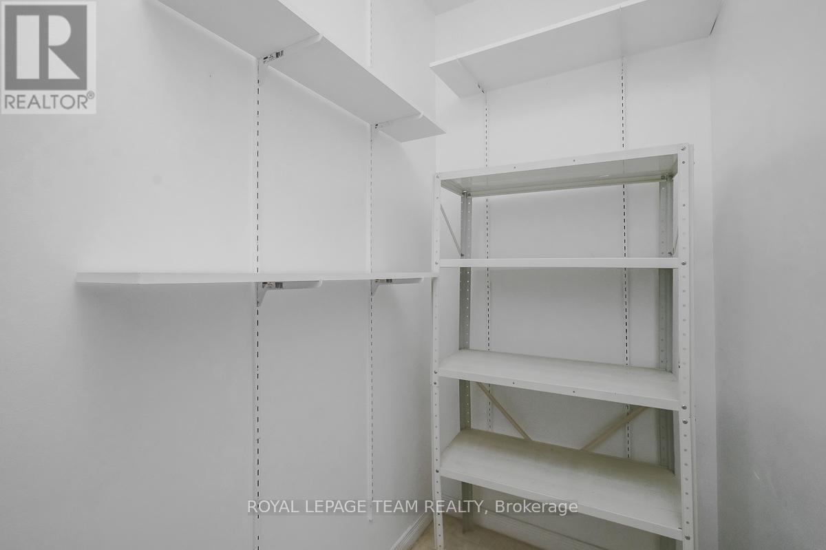 312 - 1465 Baseline Road Property Photo 34