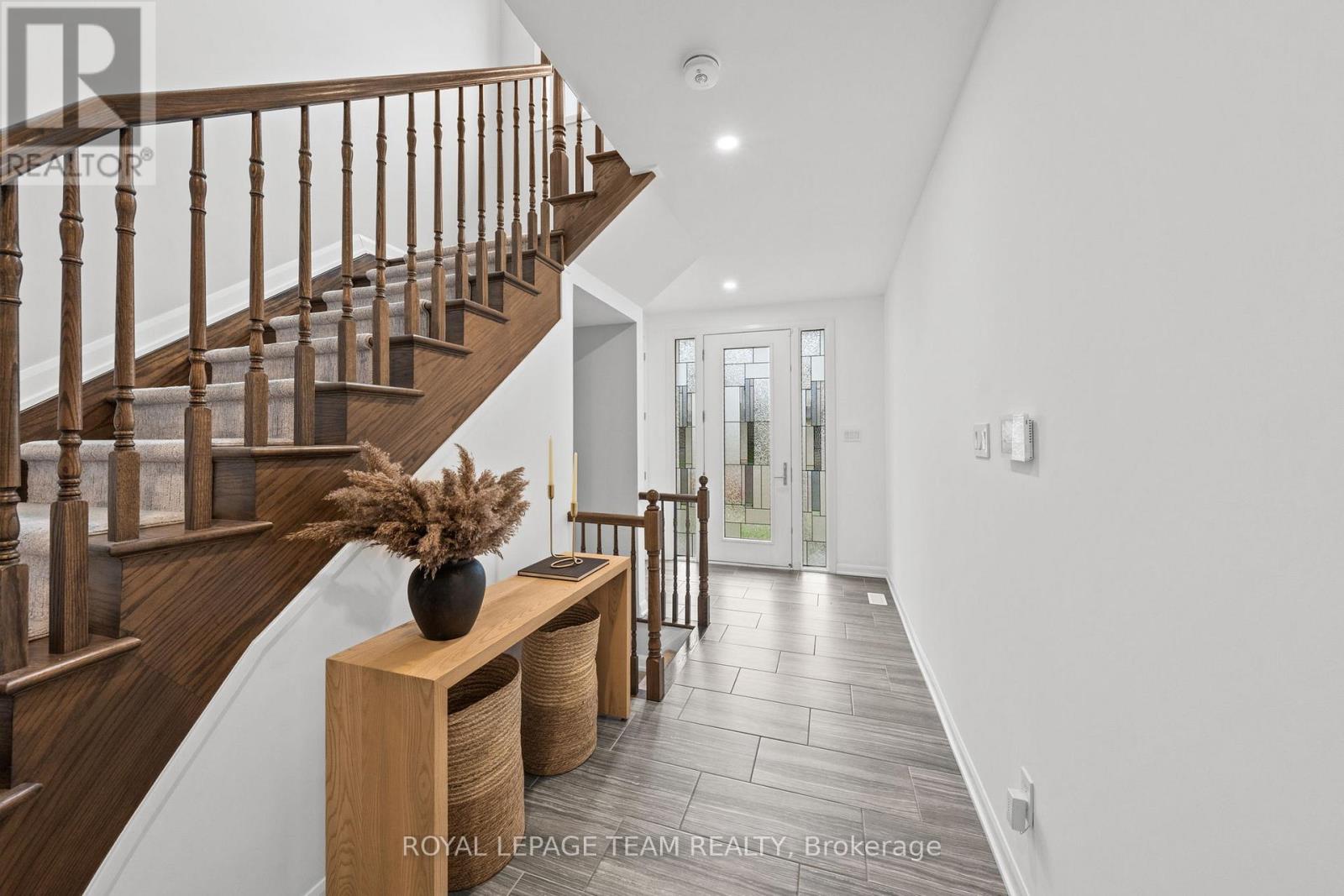 1007 Offley Road Property Photo 6