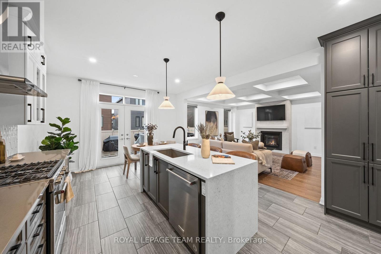 1007 Offley Road Property Photo 18