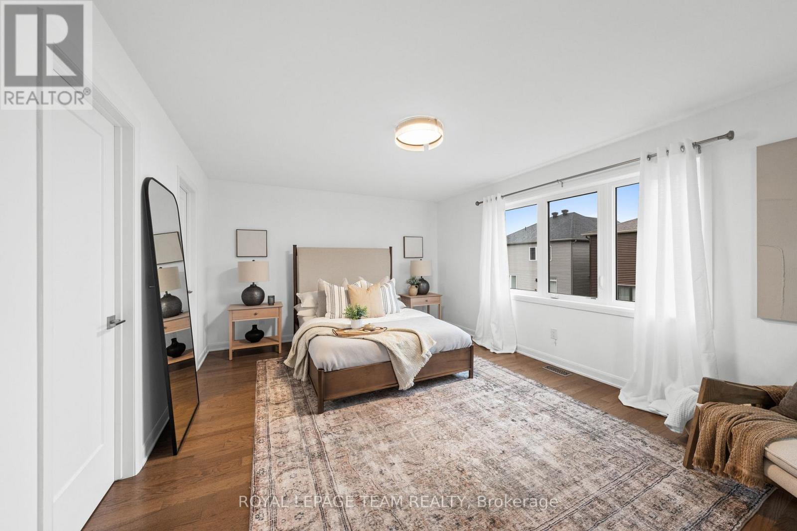 1007 Offley Road Property Photo 24