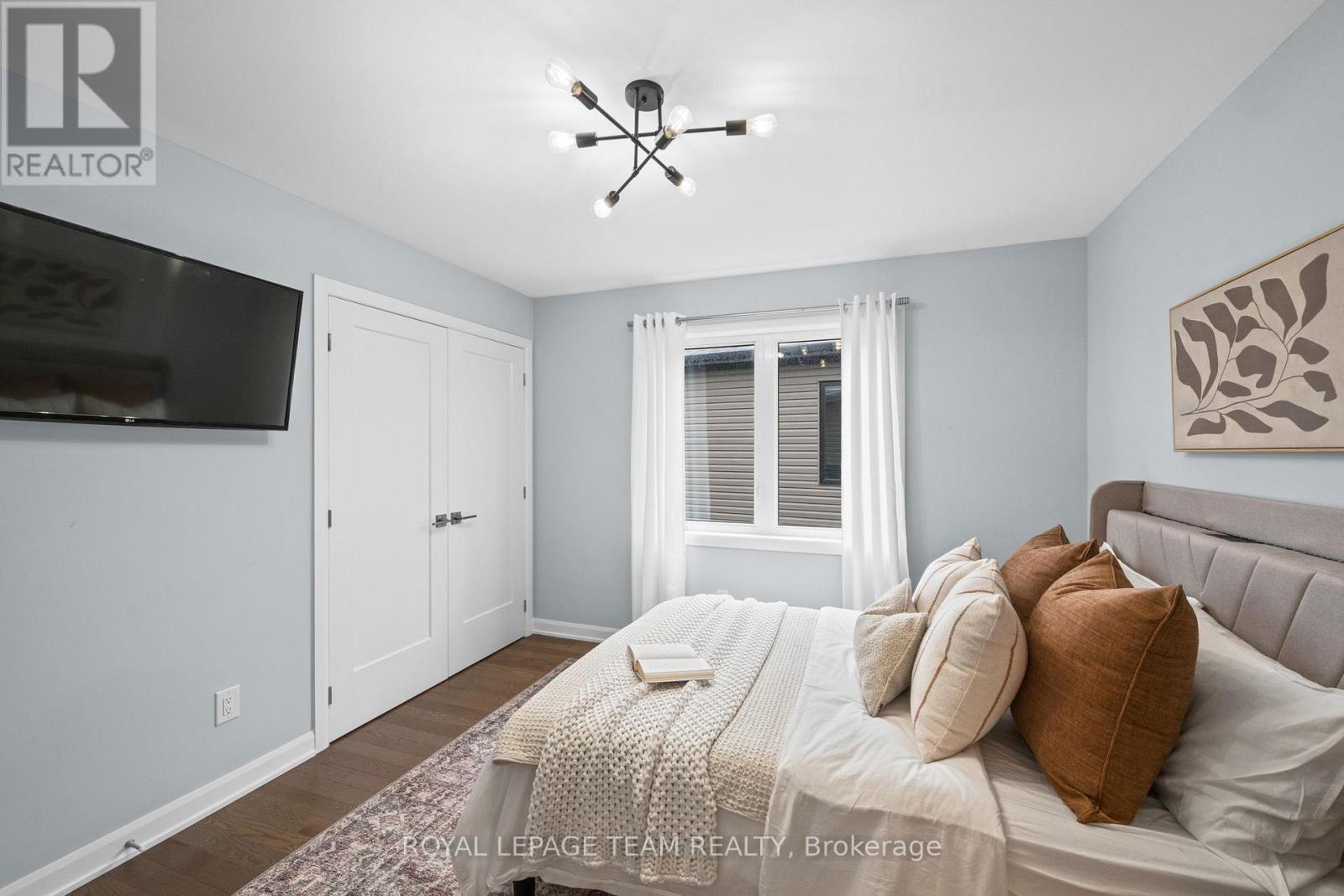 1007 Offley Road Property Photo 30