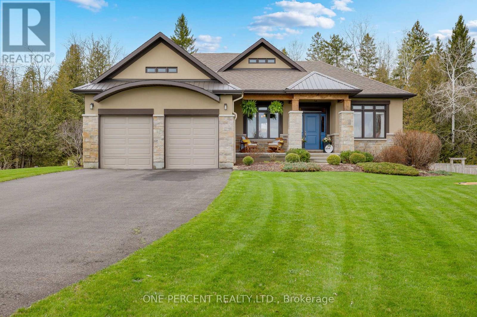 155 Stonewood Drive Photo de la propriété 1