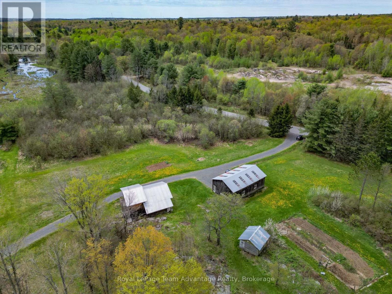 315 Lorimer Lake Road Property Photo 6