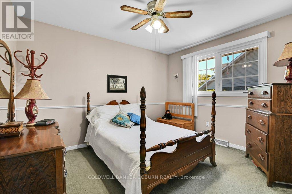 10 Manning Road Property Photo 15