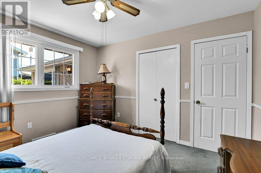 10 Manning Road Property Photo 16