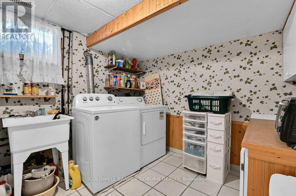 10 Manning Road Property Photo 29