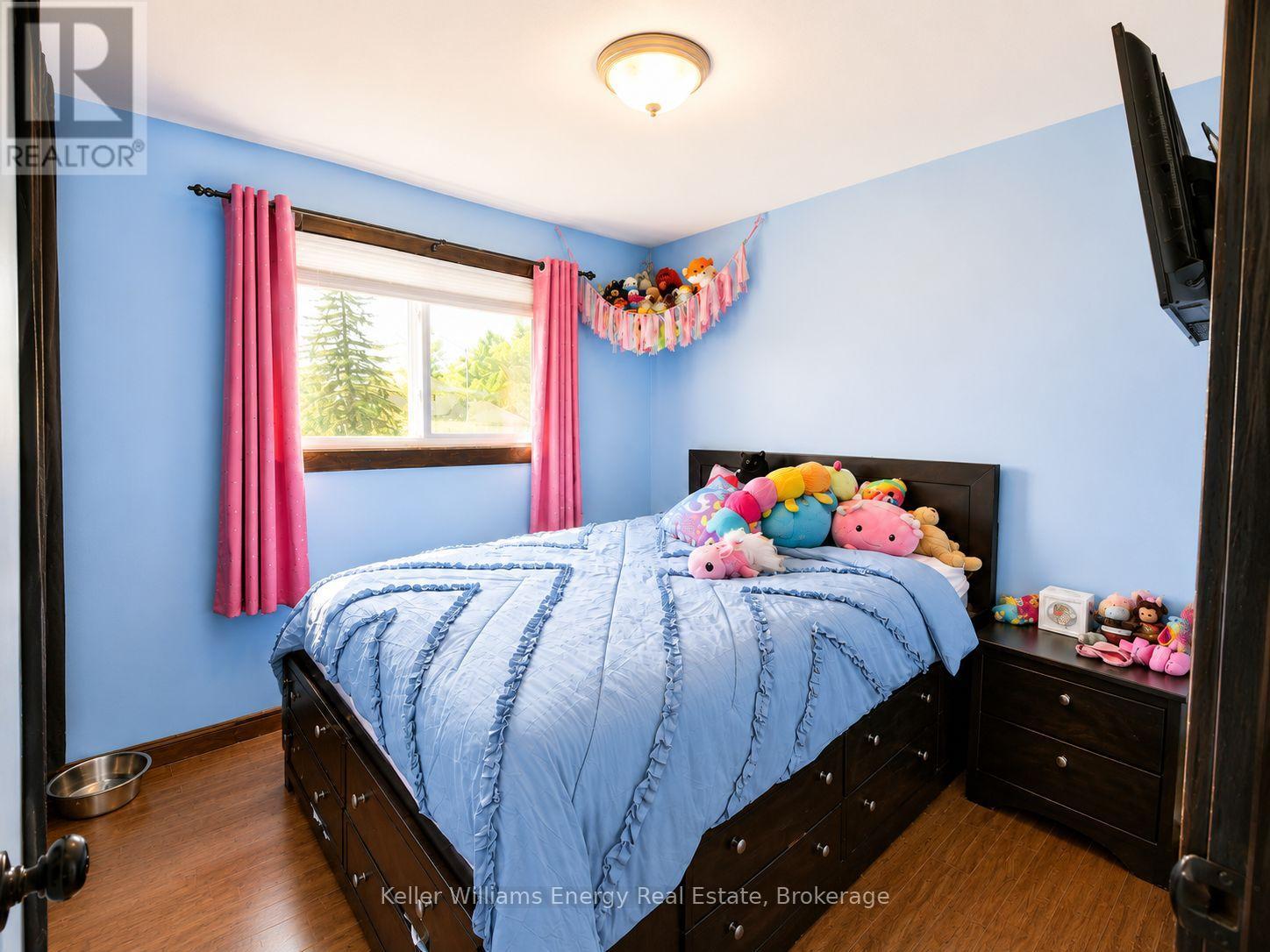 245 Smart Crescent Property Photo 15
