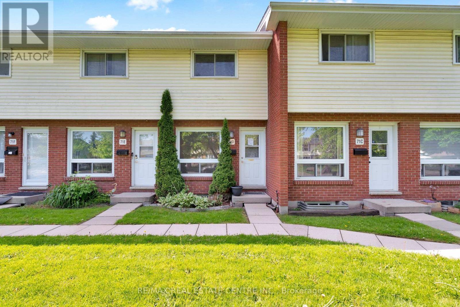 D - 71d Wellesley Crescent Property Photo 1
