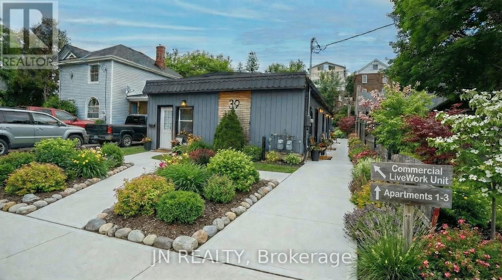 UNIT 1 - 39 SHADE STREET Property Photo 1