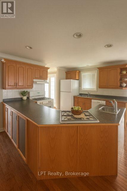 680 Trailview Drive Property Photo 3