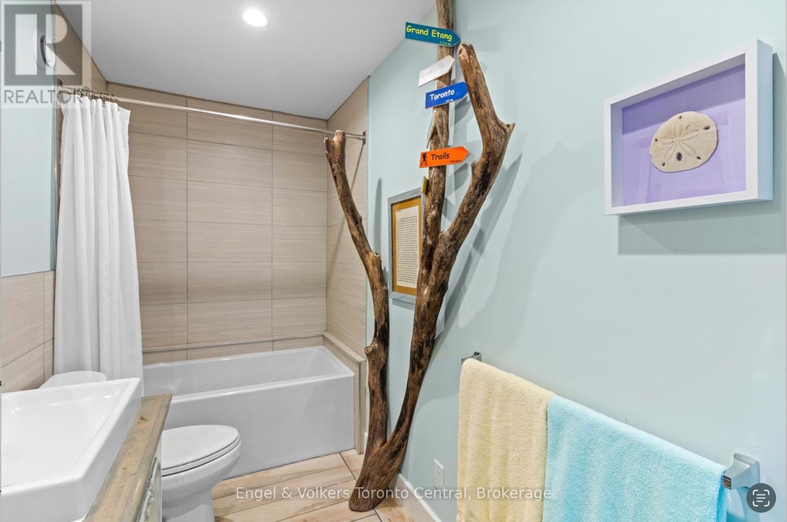 154 Blue Mountain Drive Property Photo 23