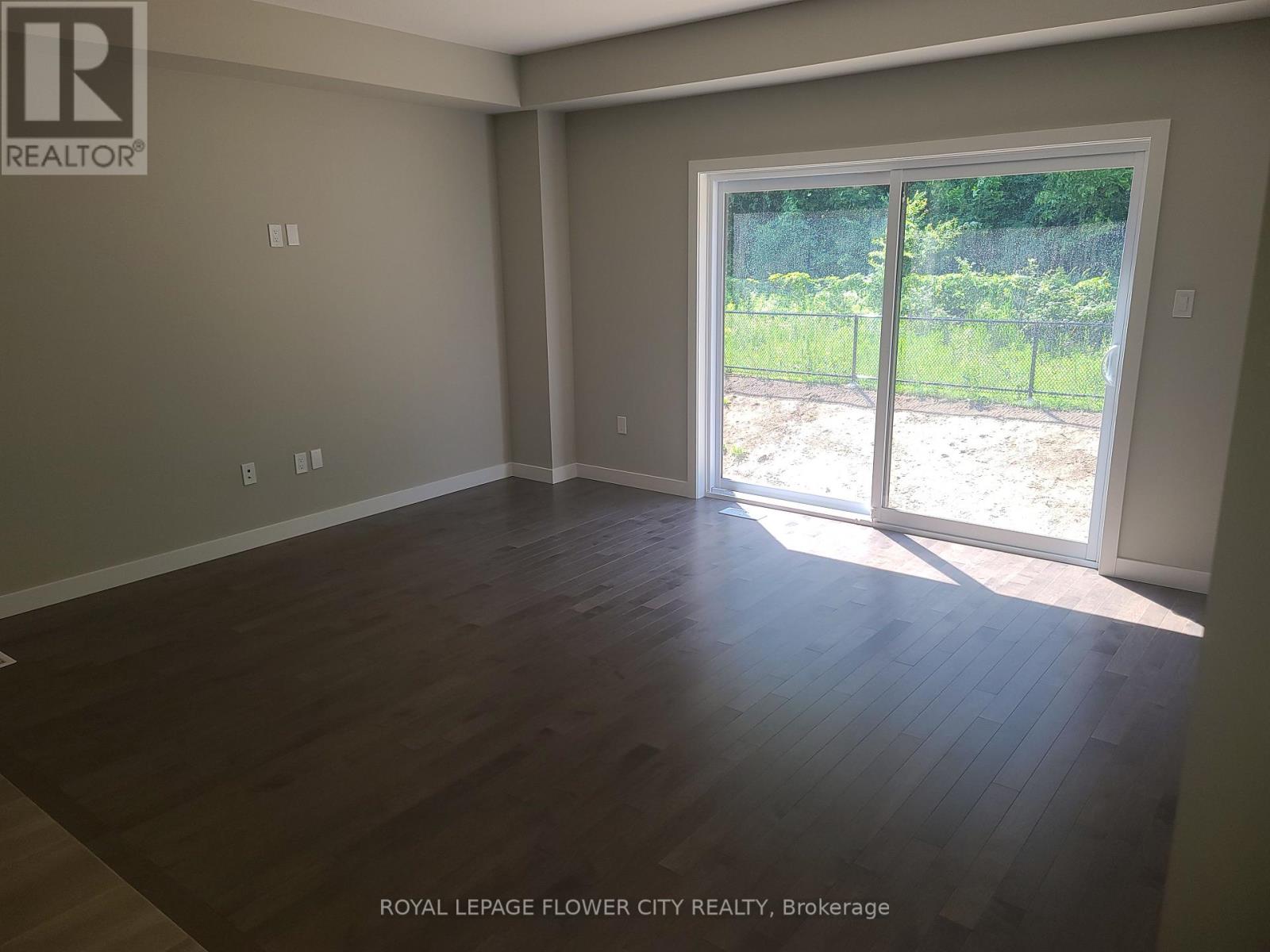 928 Robert Ferrie Drive Property Photo 2