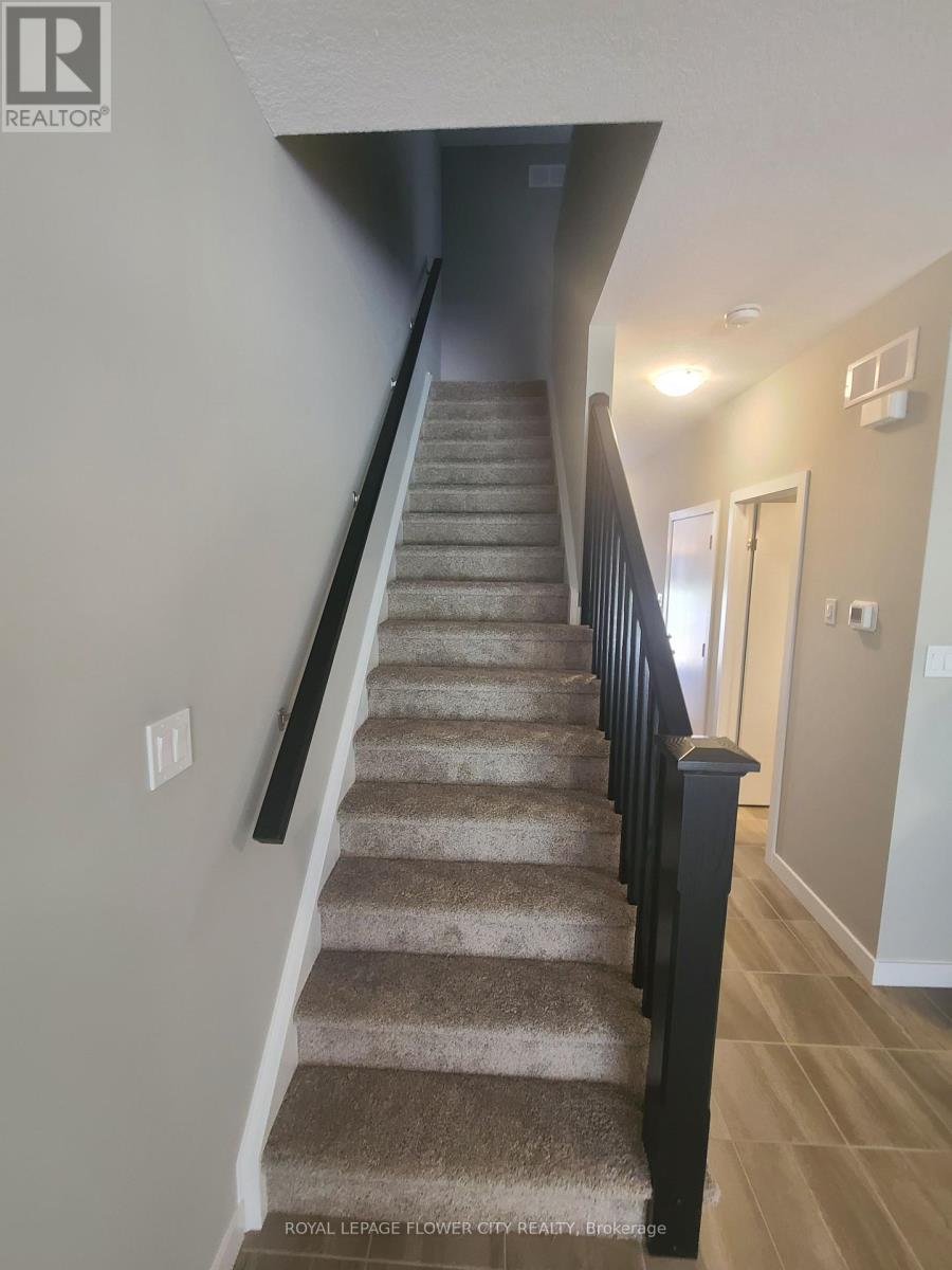 928 Robert Ferrie Drive Property Photo 6