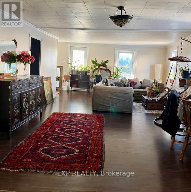1085 Labrosse Street Property Photo 2