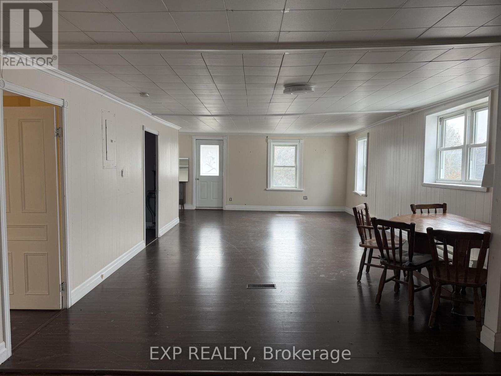1085 Labrosse Street Property Photo 8