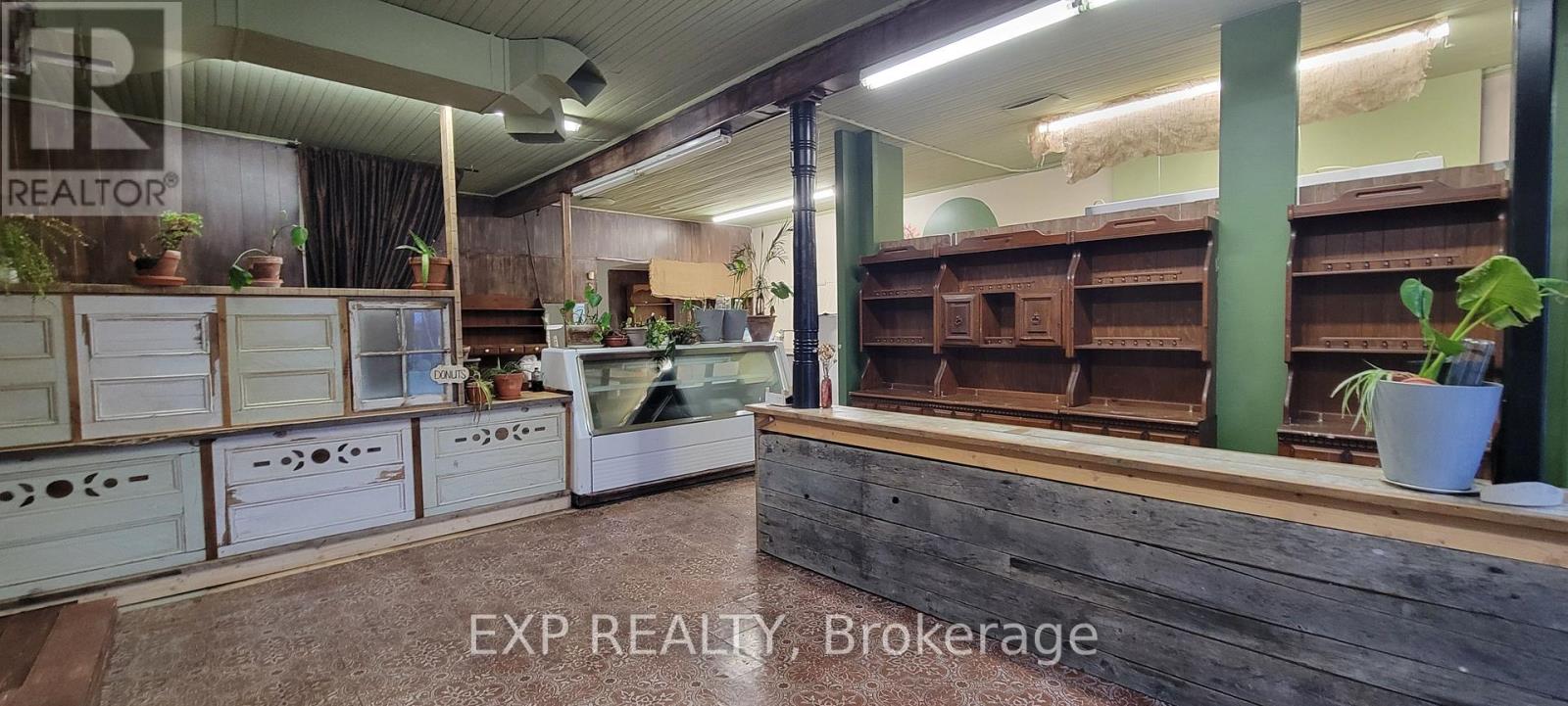 1085 Labrosse Street Property Photo 18