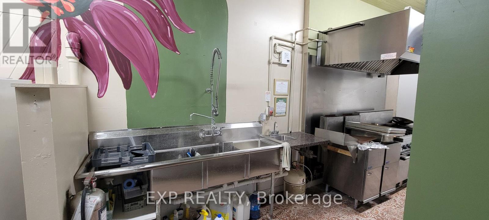 1085 Labrosse Street Property Photo 19