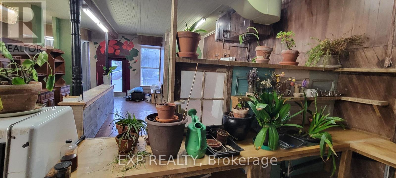 1085 Labrosse Street Property Photo 22