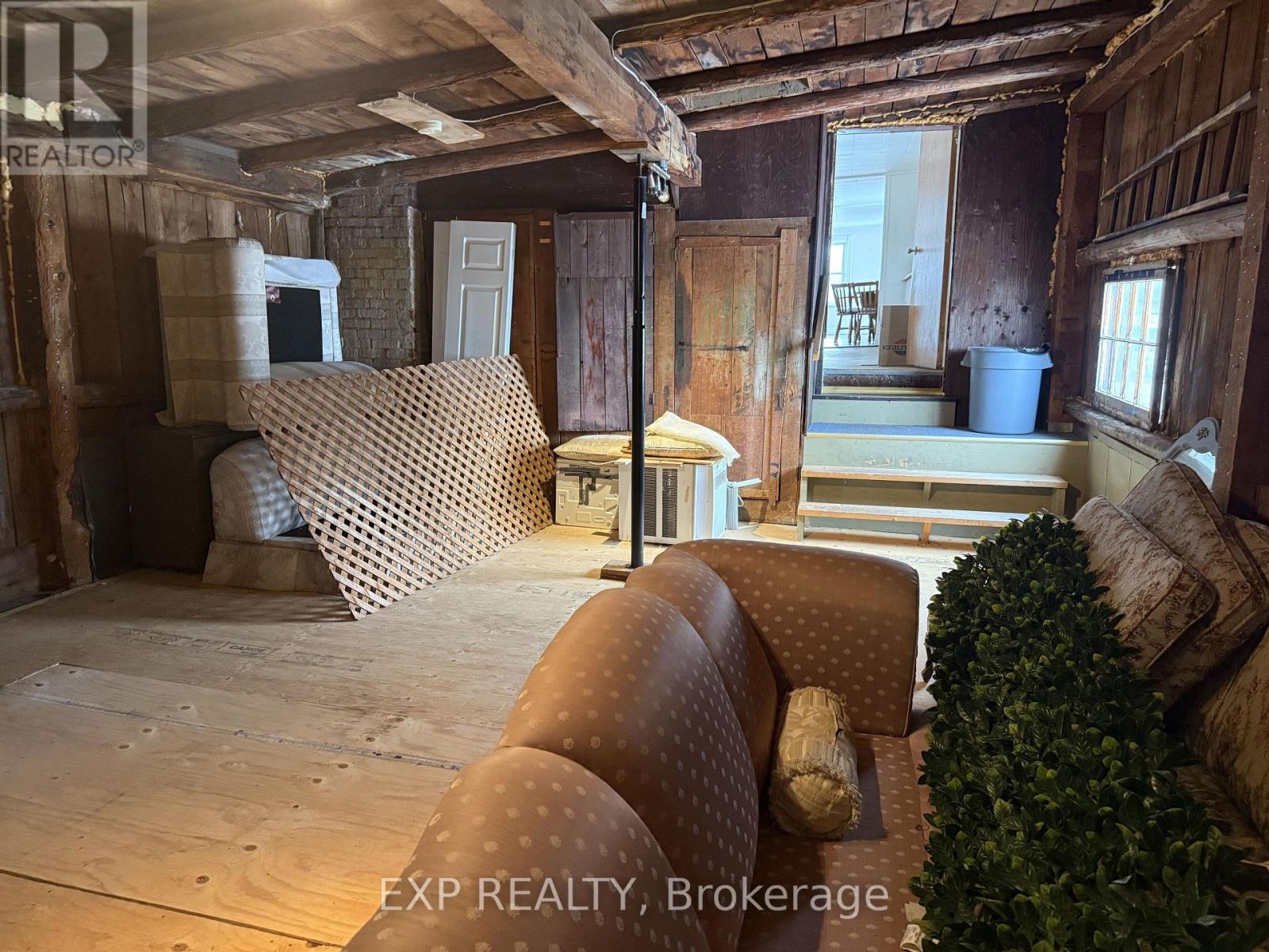 1085 Labrosse Street Property Photo 24