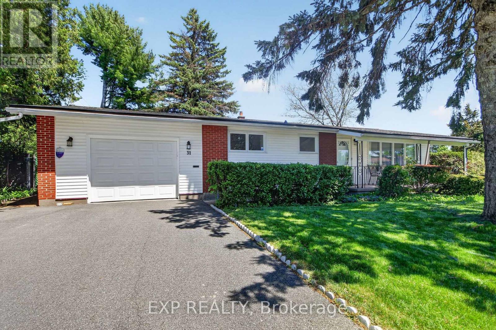 31 Barlyn Avenue Property Photo 2