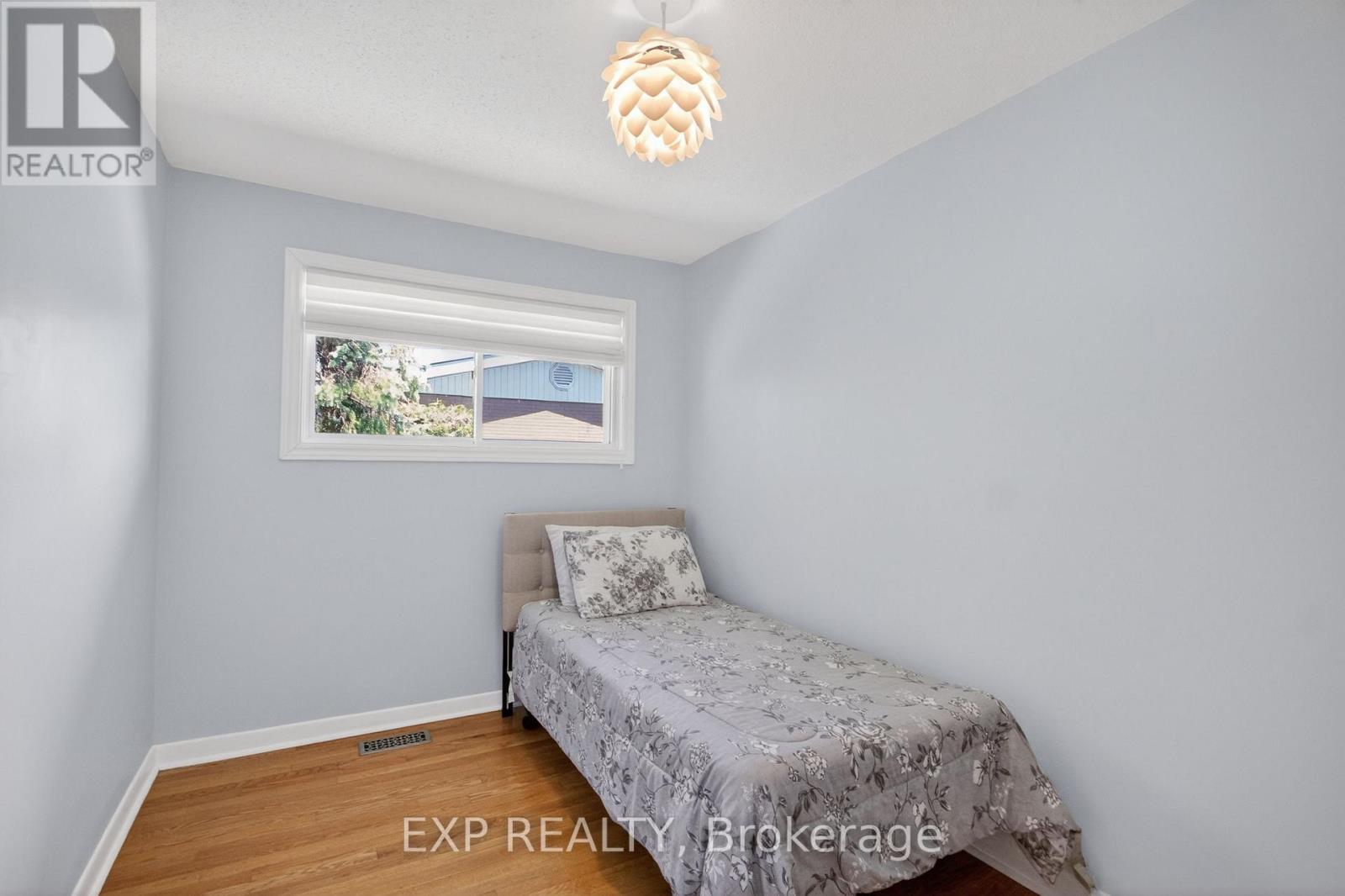 31 Barlyn Avenue Property Photo 9