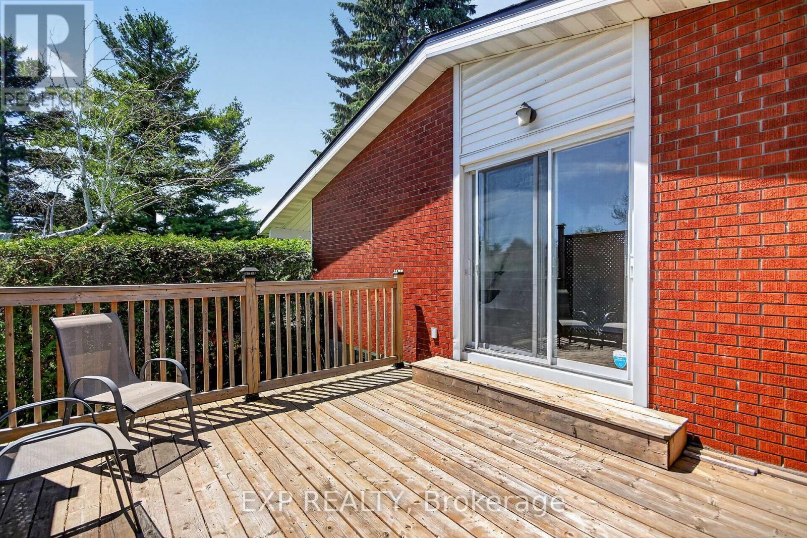 31 Barlyn Avenue Property Photo 16