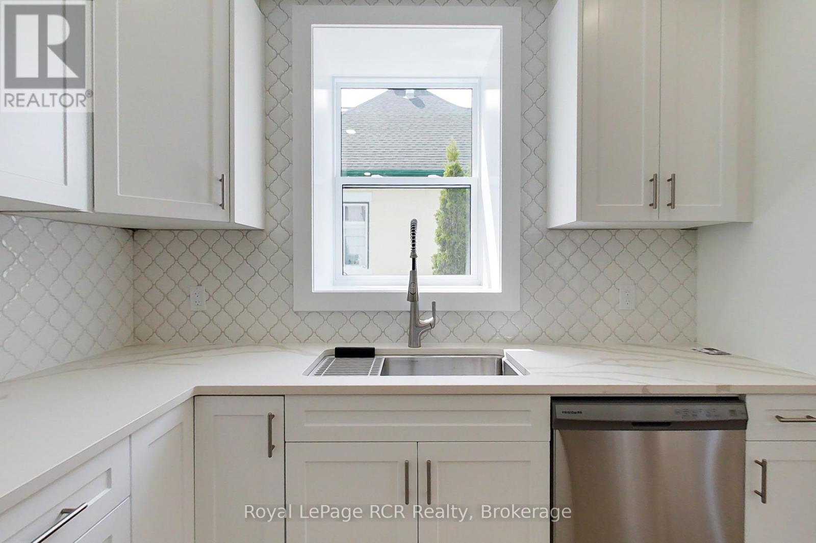 563 7th Avenue Property Photo 14