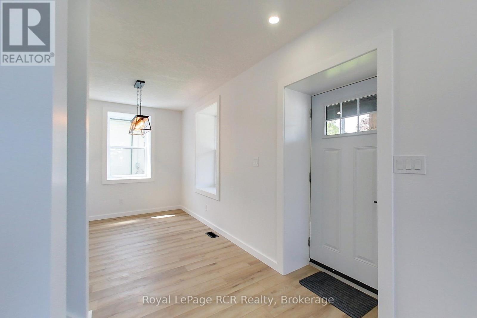 563 7th Avenue Property Photo 19