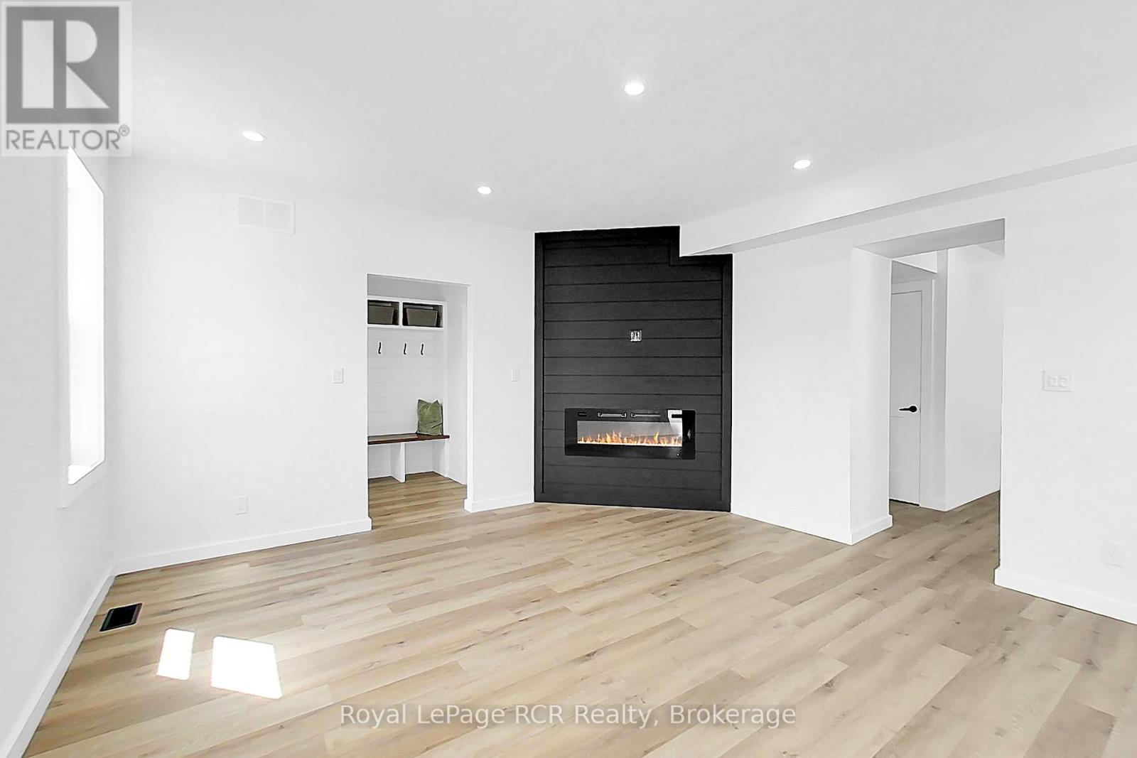 563 7th Avenue Property Photo 22