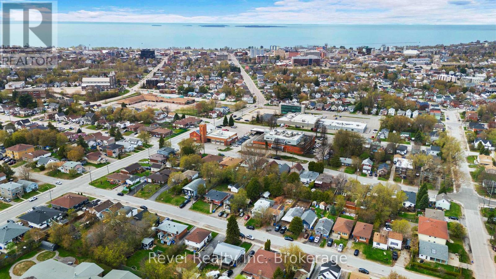 155 Duke Street W Property Photo 46