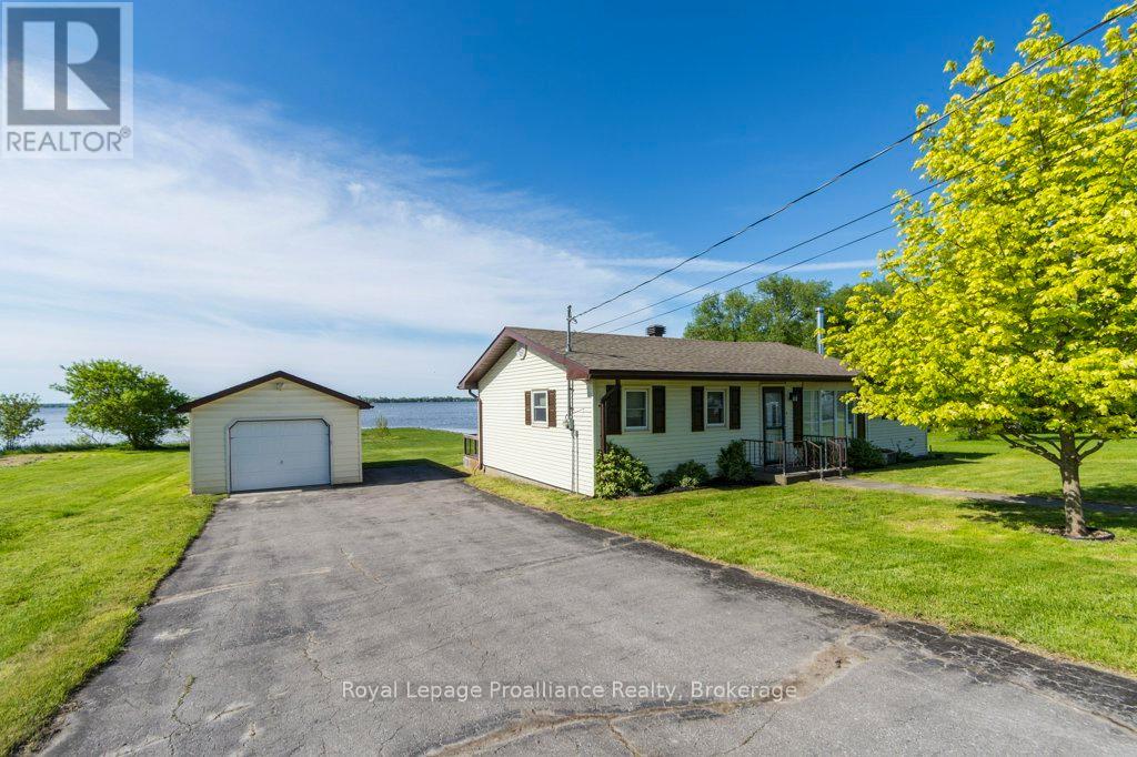 85 Manley Drive Property Photo 3