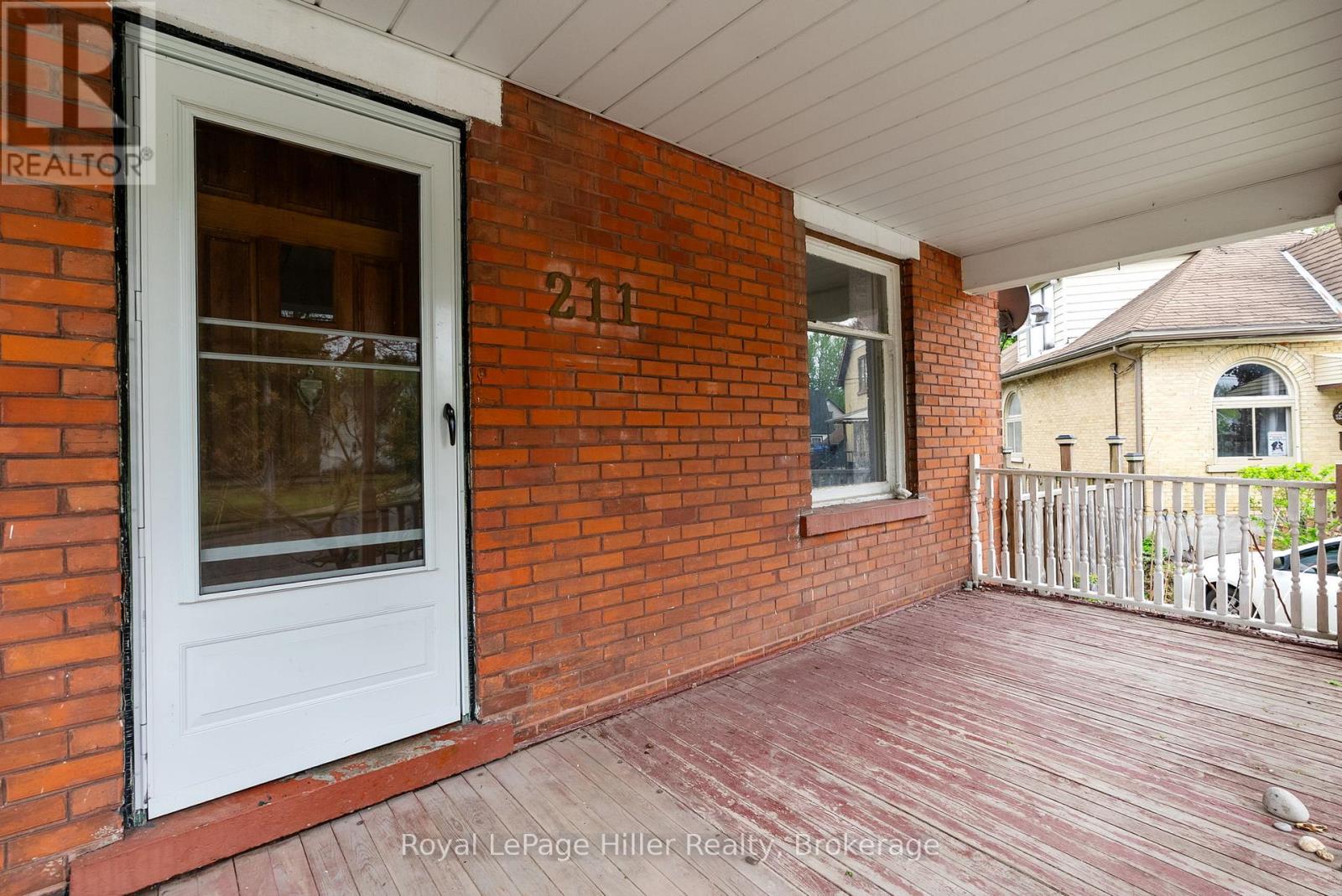 211 Nelson Street Property Photo 5