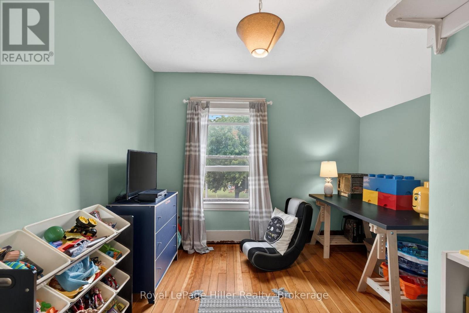211 Nelson Street Property Photo 23