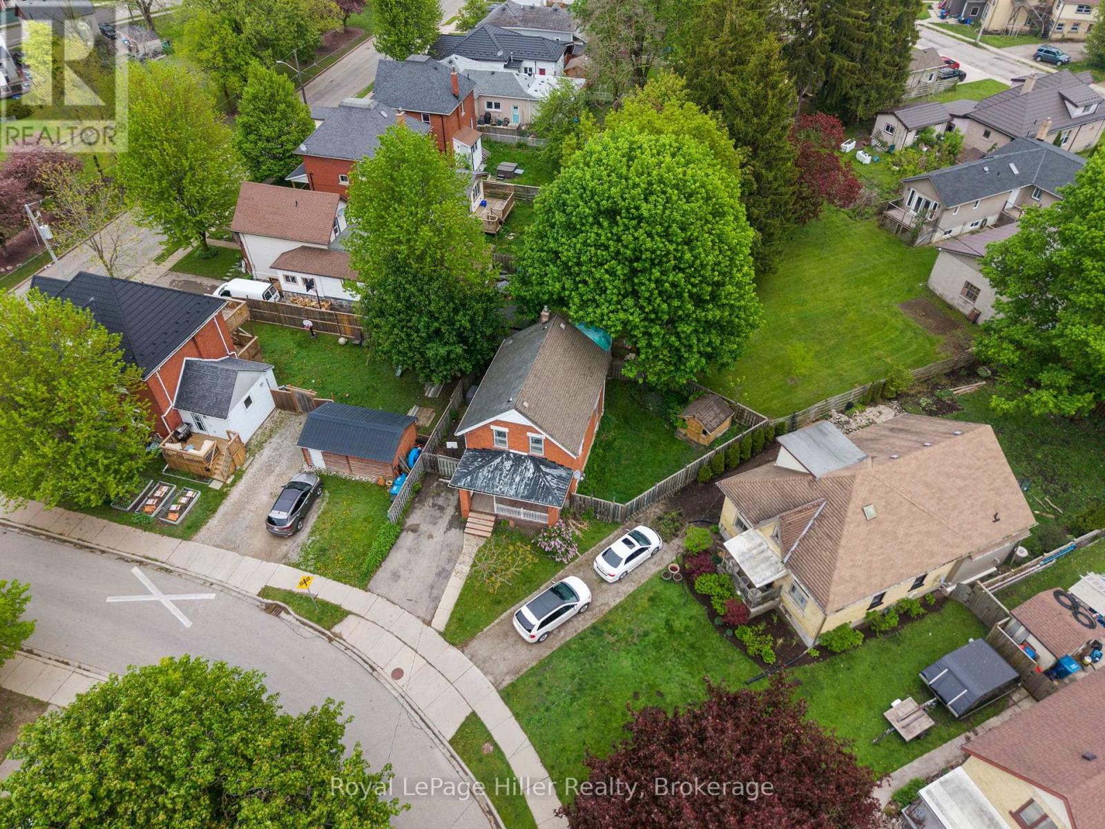211 Nelson Street Property Photo 45