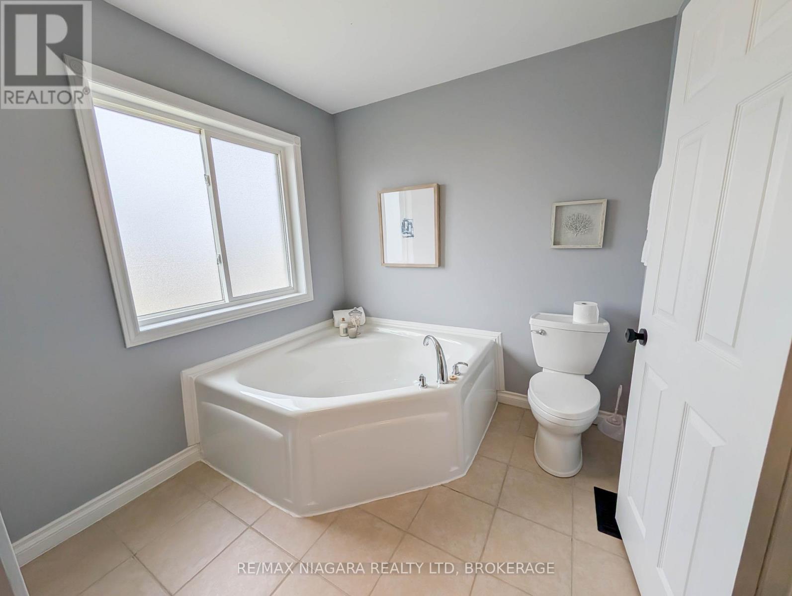 47 Honey Locust Circle Property Photo 31