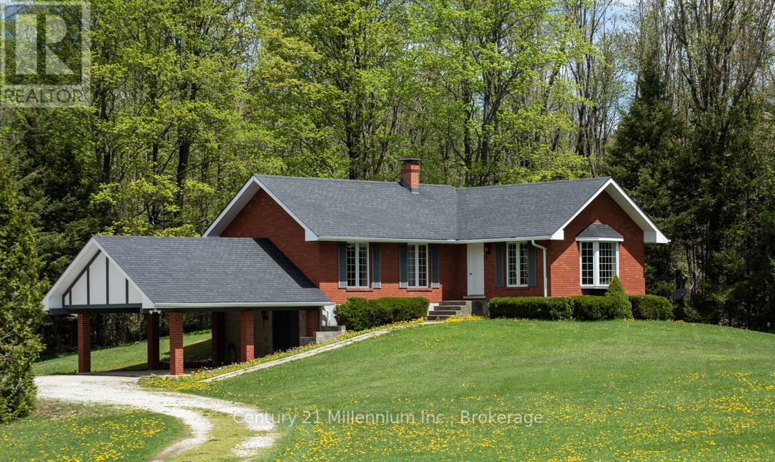 569025 6 Side Road Property Photo 1