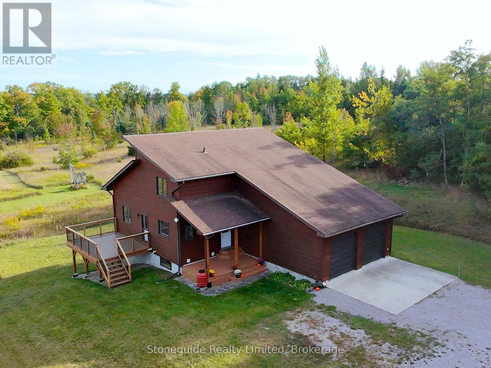 2509 12th Line Property Photo 3