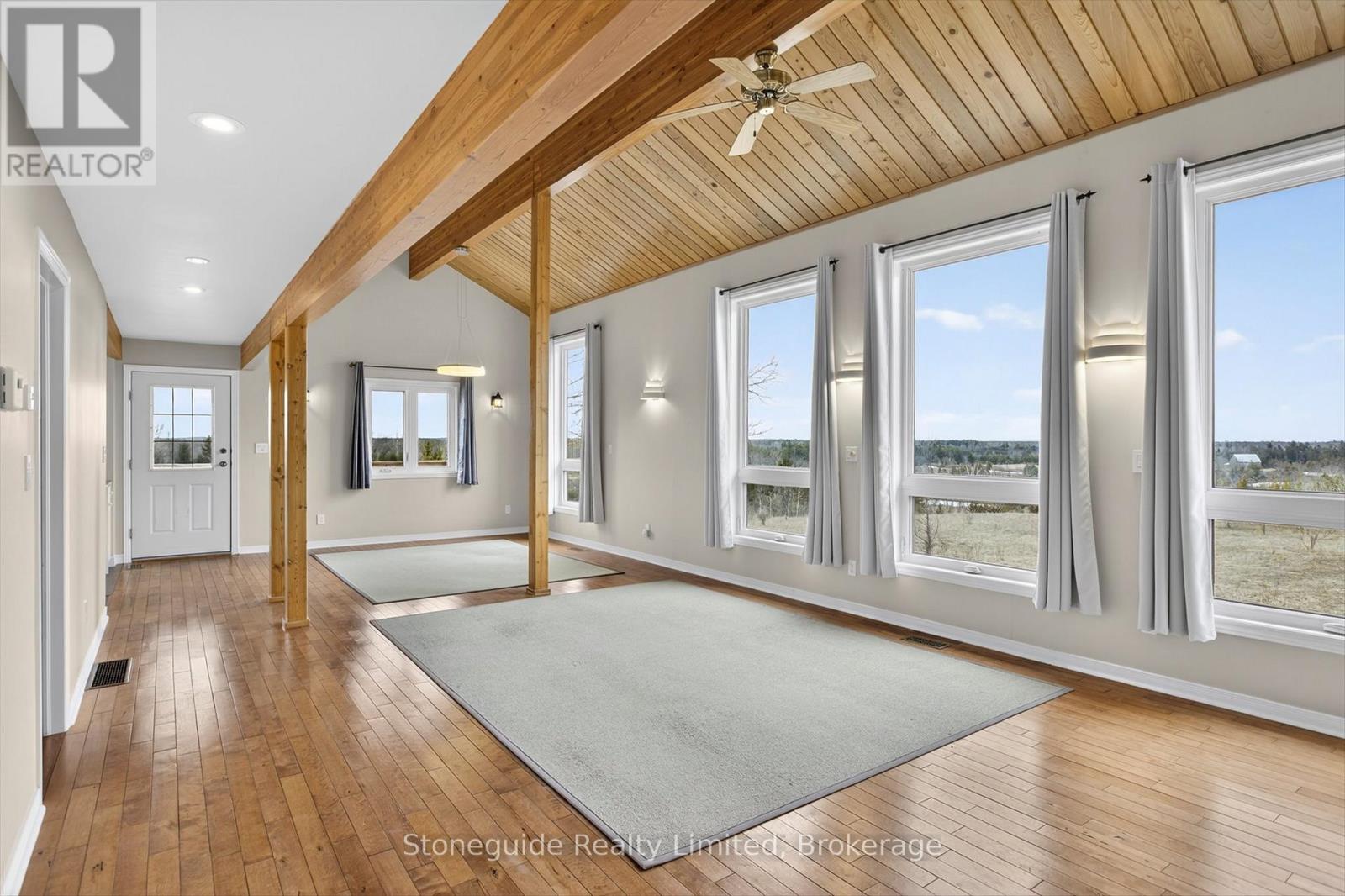 2509 12th Line Property Photo 14