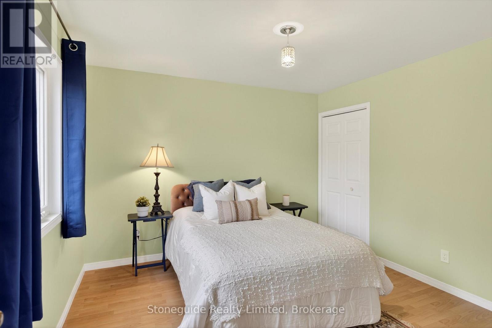 2509 12th Line Property Photo 21