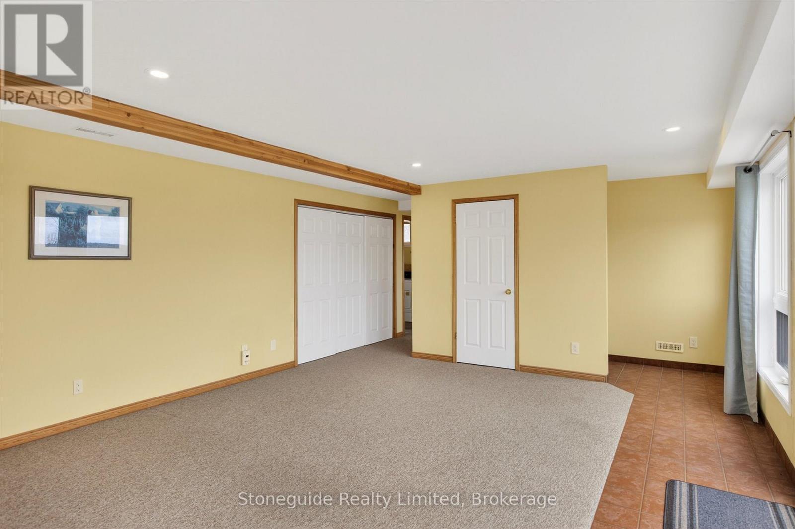 2509 12th Line Property Photo 33