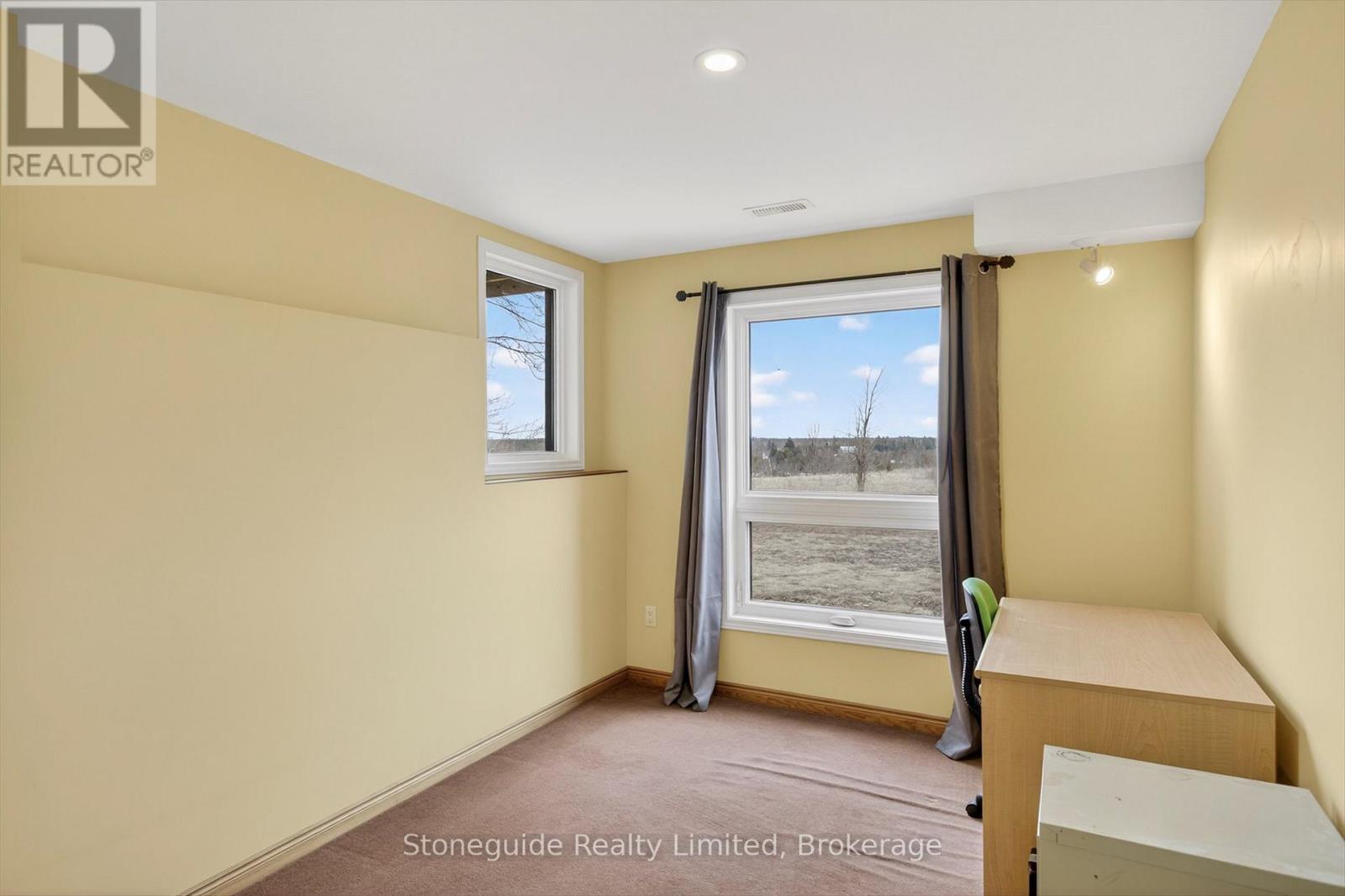 2509 12th Line Property Photo 34