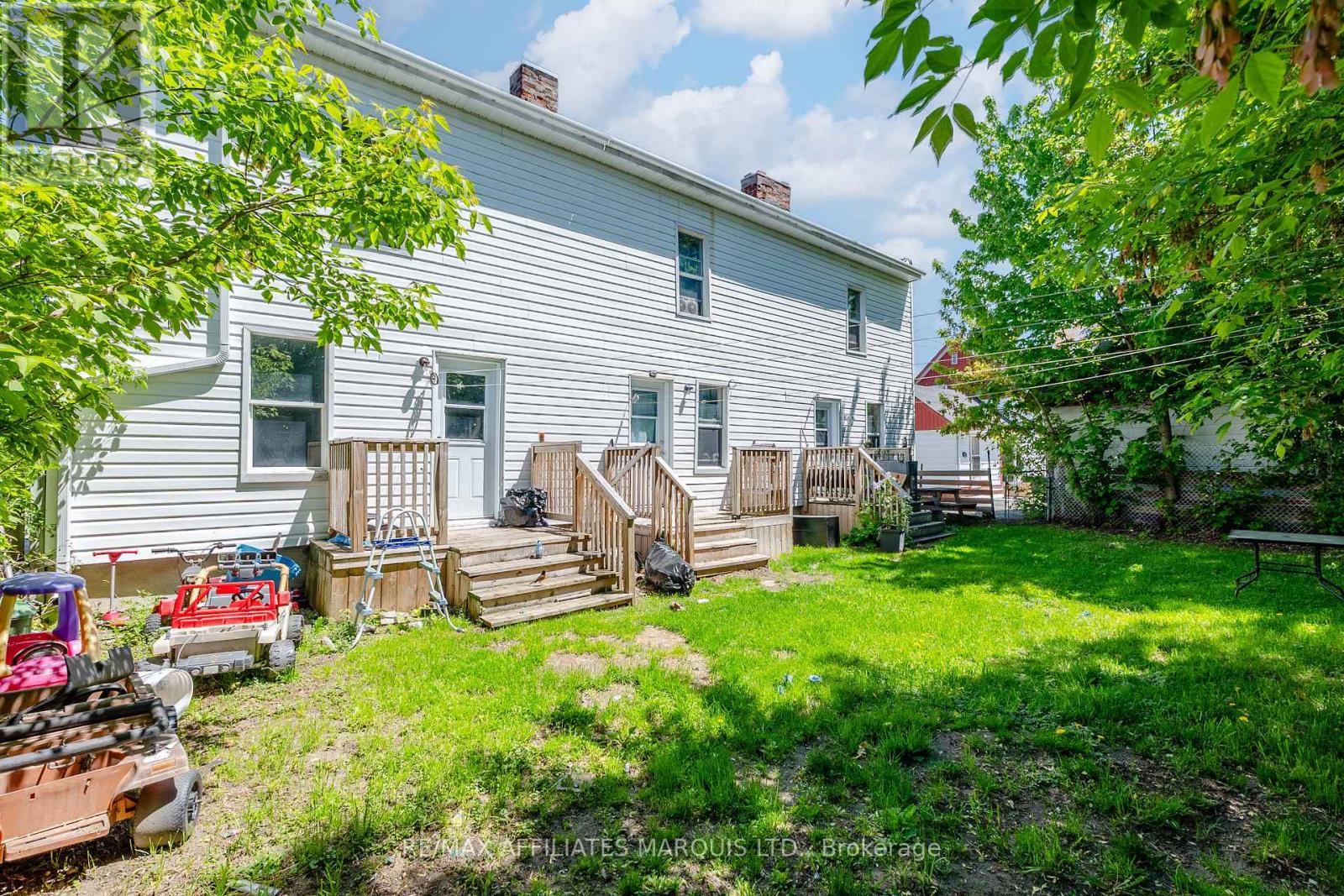 306 Marlborough Street N Property Photo 7