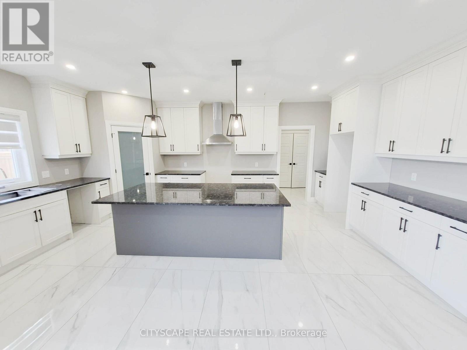 60 Hazelwood Pass Property Photo 6