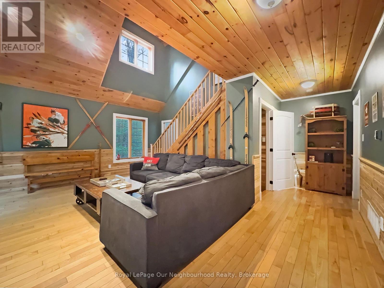 1040 Ski Ridge Trail Property Photo 7