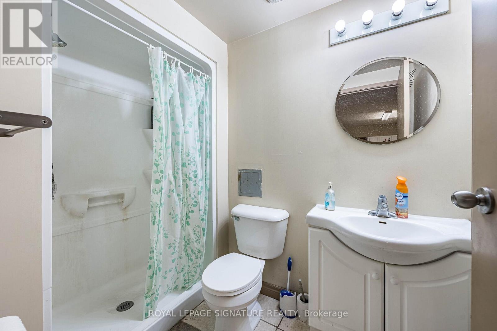 401 - 251 Lester Street Property Photo 19