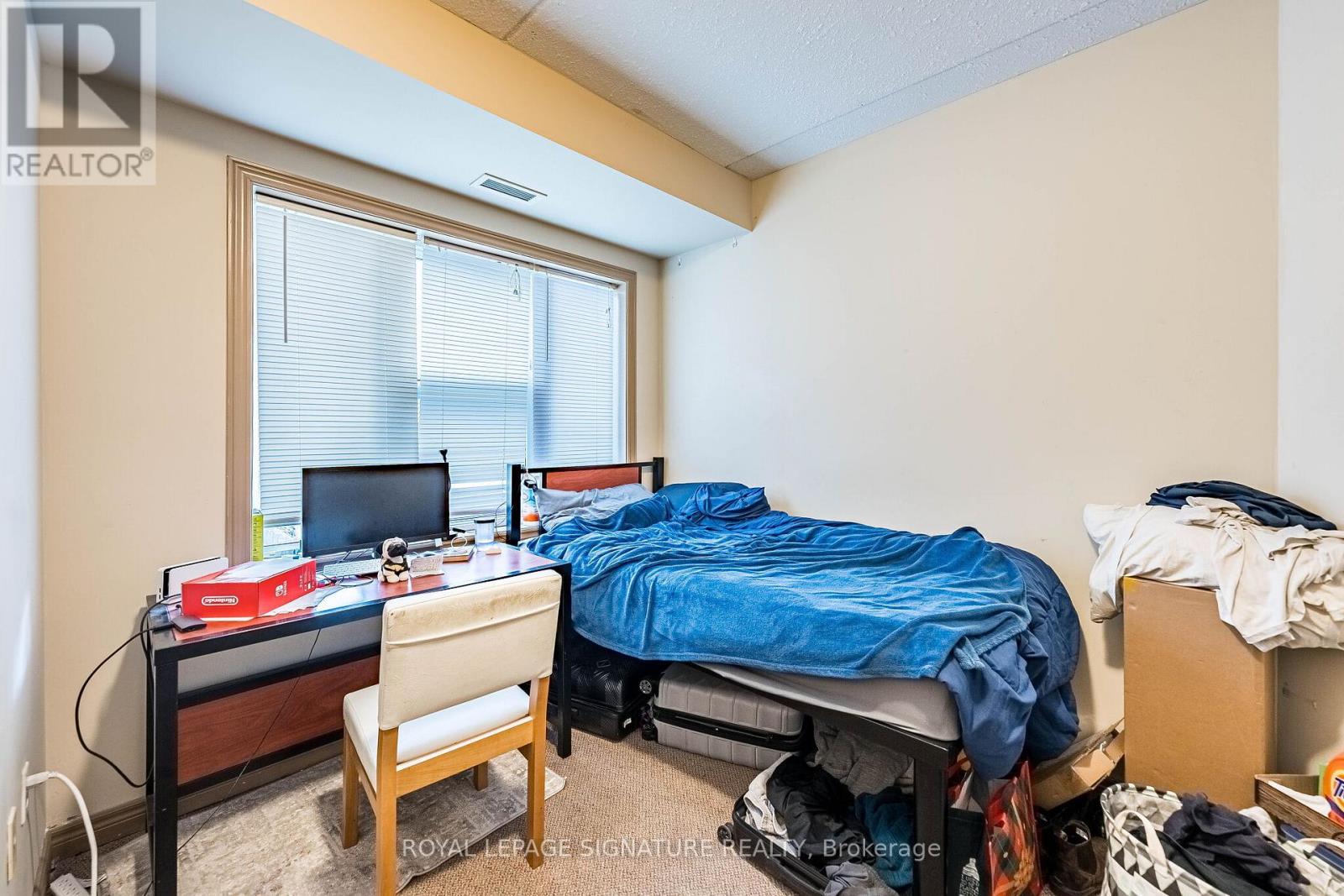 401 - 251 Lester Street Property Photo 28