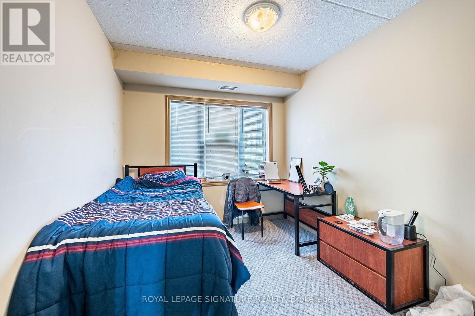 401 - 251 Lester Street Property Photo 35